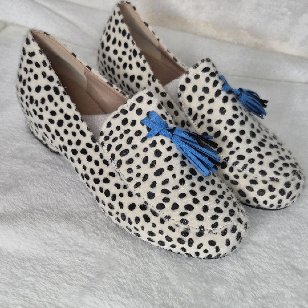 Stylish Polka Dot Loafers‎ with Blue Tassels